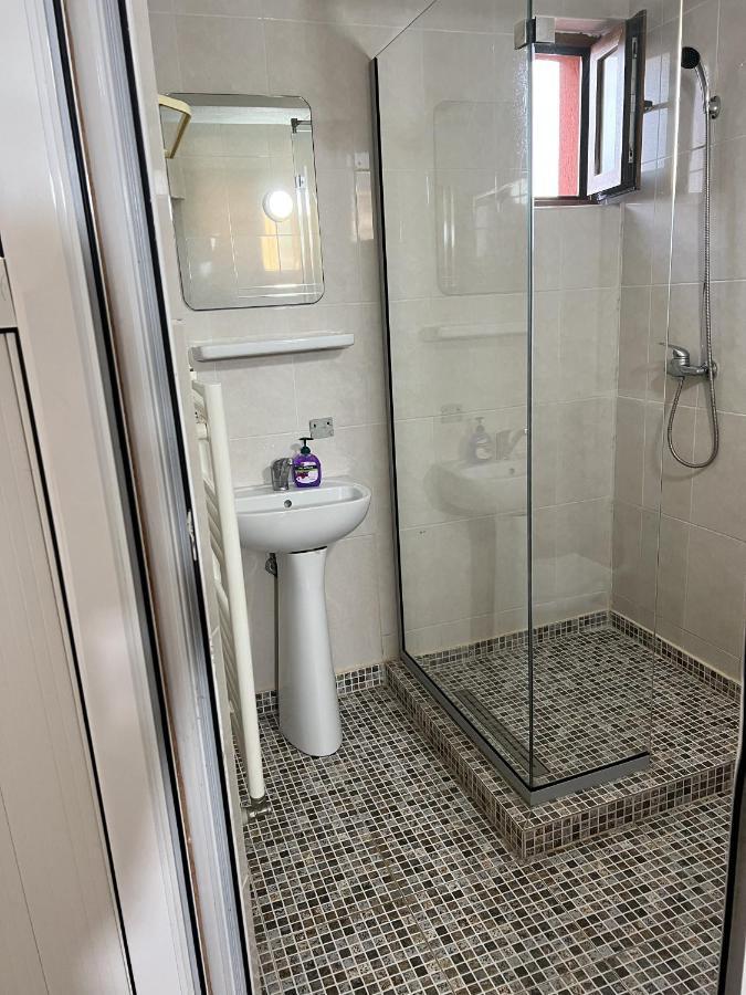 Hotel Monte Carlo Πιτέστι Εξωτερικό φωτογραφία